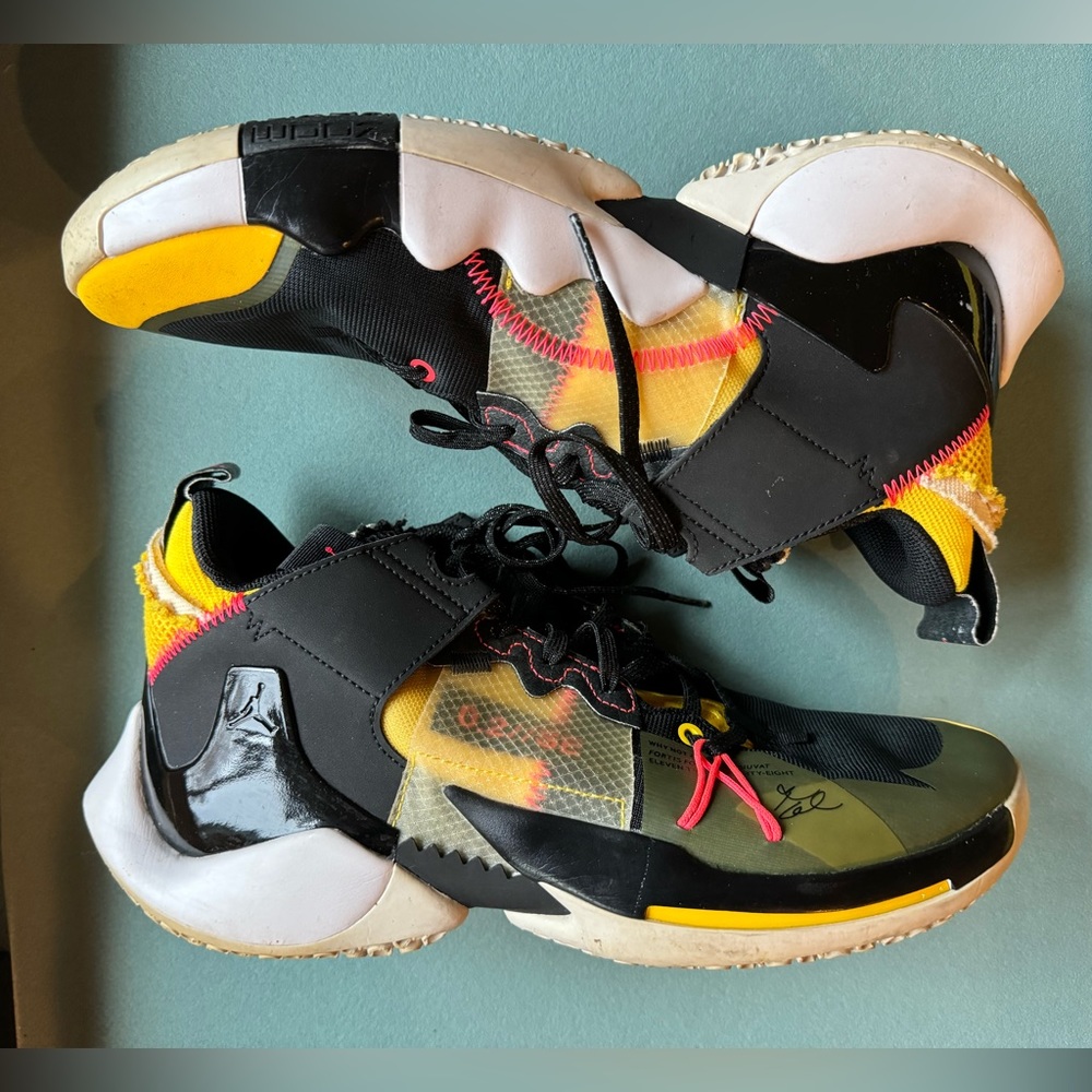 Nike Jordan Why Not Zer0.2 ‘Flash Crimson’ AQ3562-003 Men Size 9 Sneakers 2019